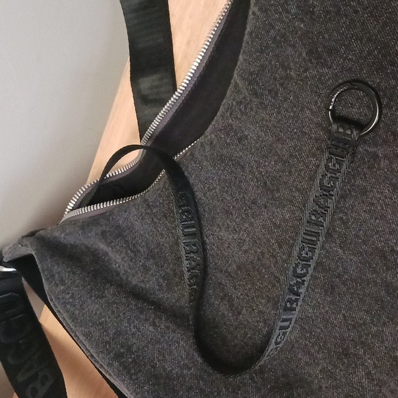 BAGGU Medium Washed Black Denim Crescent Crossbody Bag - Picture 11 of 15